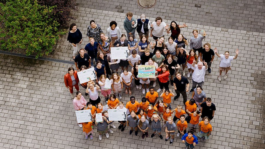 Gruppenfoto der Preisträgerinnen und Preisträger.