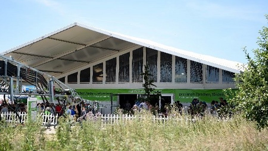 BÖL-Stand auf den Öko-Feldtagen